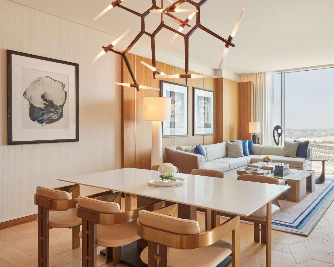 Grand Hyatt Kuwait 호텔 쿠웨이트 외부 사진 A suite at the Ritz-Carlton, DIFC