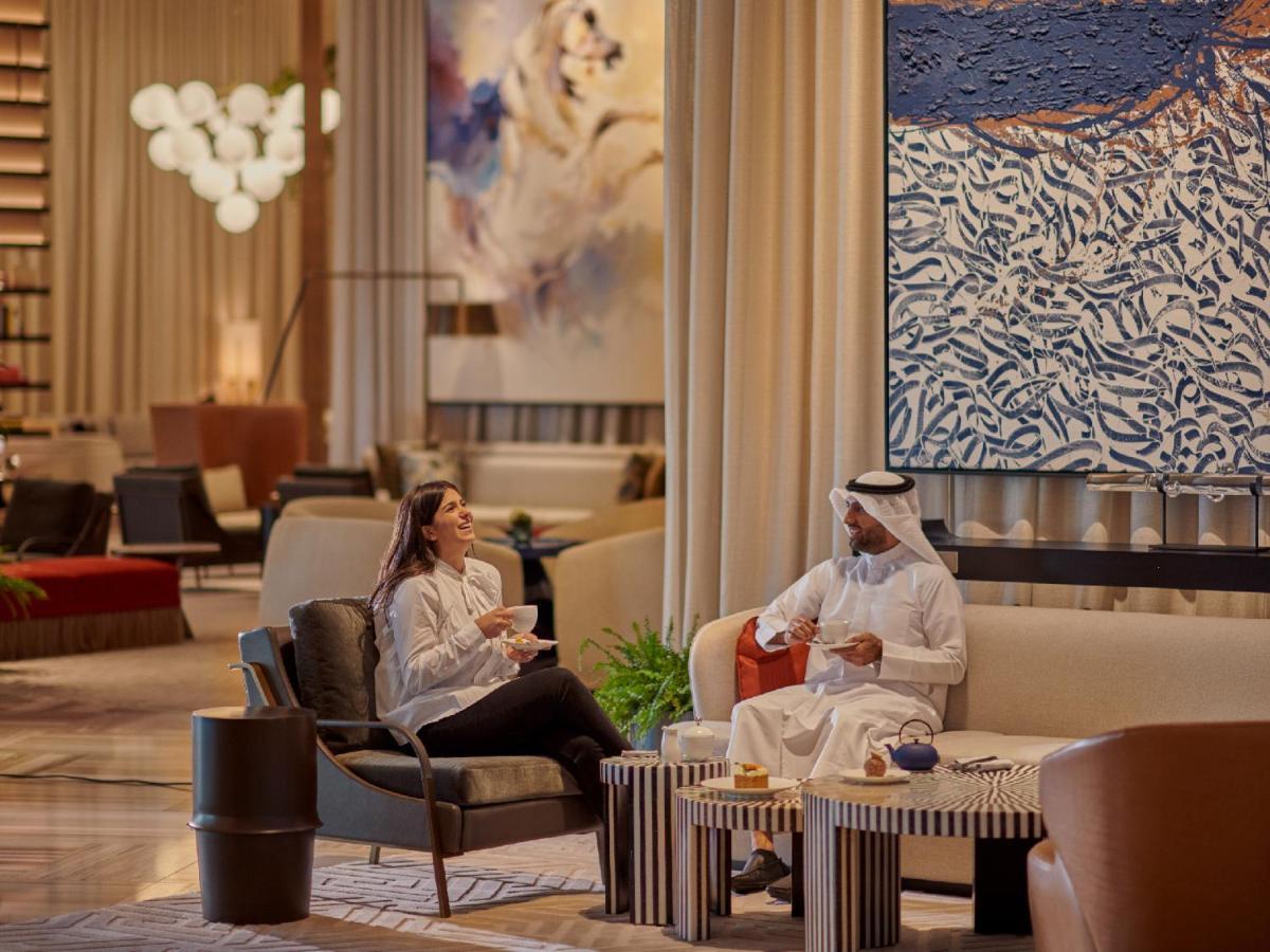 Grand Hyatt Kuwait 호텔 쿠웨이트 외부 사진 The lounge at the airport