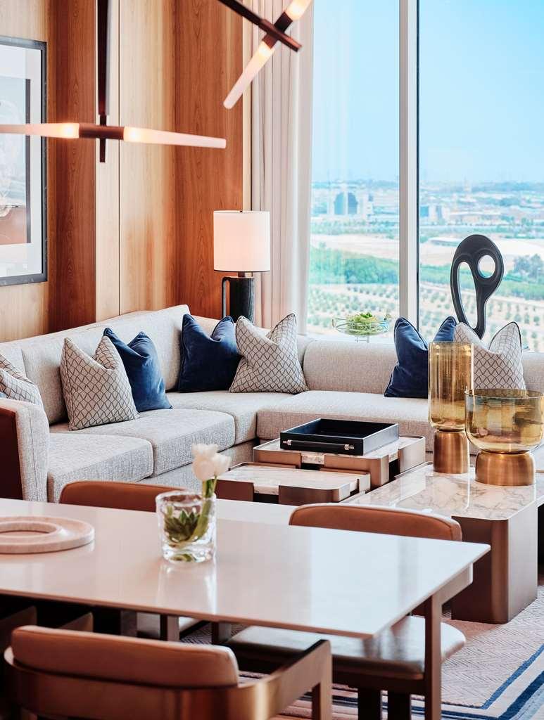 Grand Hyatt Kuwait 호텔 쿠웨이트 객실 사진 The living room of a three-bedroom residence